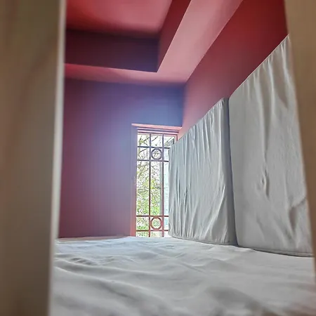 Little United Kingdom Embassy Apartament *