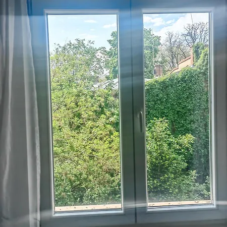 Little United Kingdom Embassy דירה