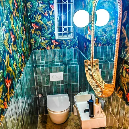 Little United Kingdom Embassy Bukareszt