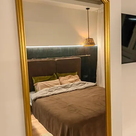 Little Uk Embassy Apartment *