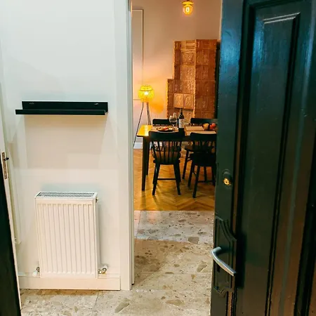 Little United Kingdom Embassy *