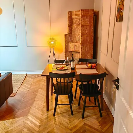 Apartament Little United Kingdom Embassy