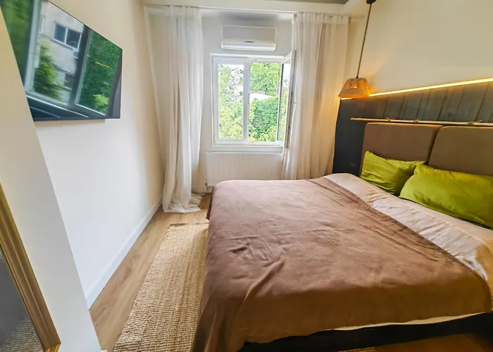 Little United Kingdom Embassy