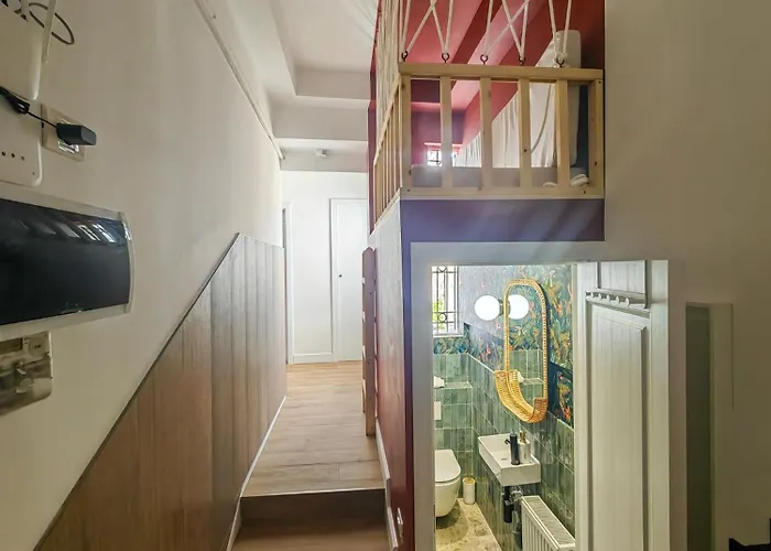 Little United Kingdom Embassy Appartement Boekarest