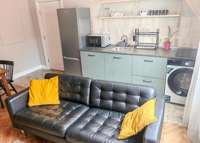 Little United Kingdom Embassy * Boekarest