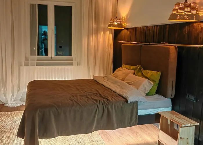 Little United Kingdom Embassy Appartement Boekarest