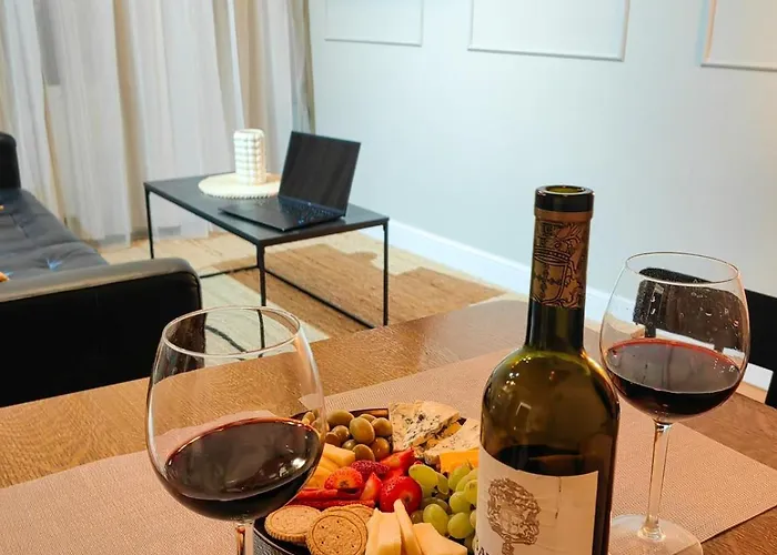 Little United Kingdom Embassy Bukarest