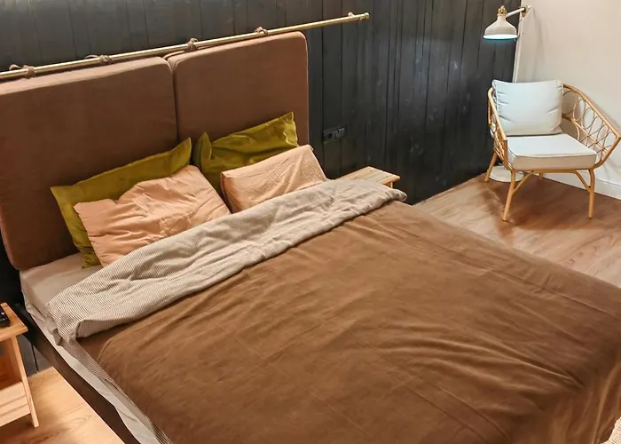 Little United Kingdom Embassy